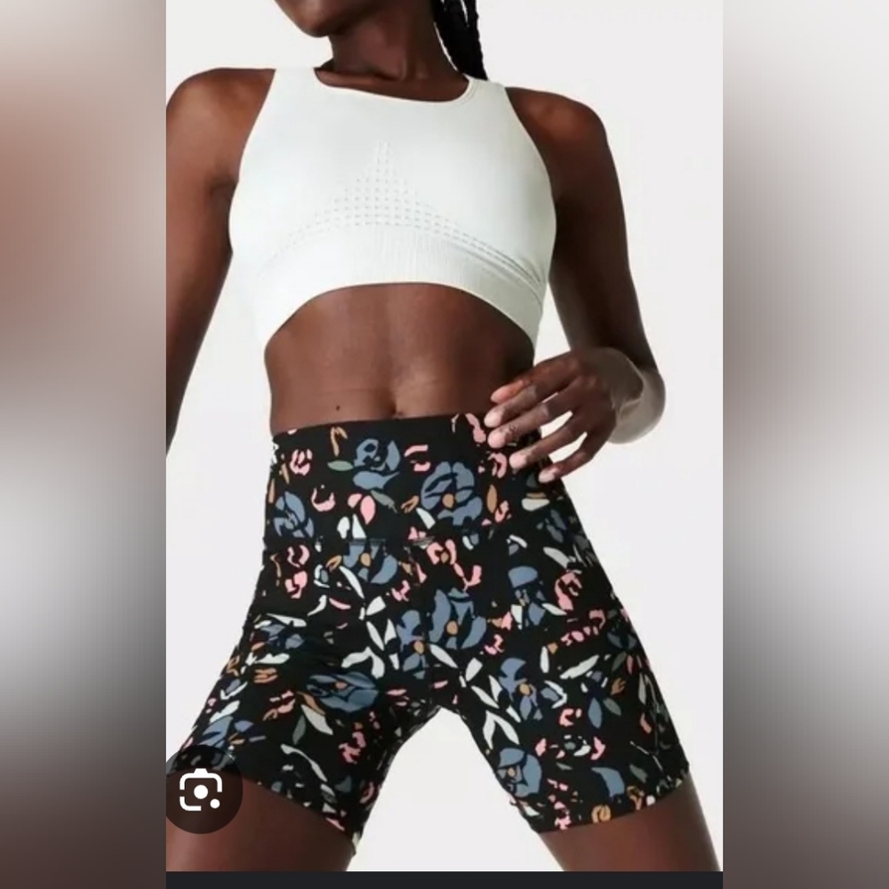 SWEATY BETTY Power High Waist Pocket Bike Shorts in Blue Floral Pop Size XS